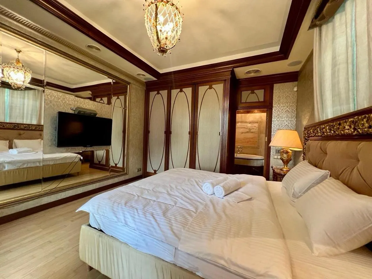 Apartments Rentals Ukraine On Kreshchatik Киев 0*,  Украина
