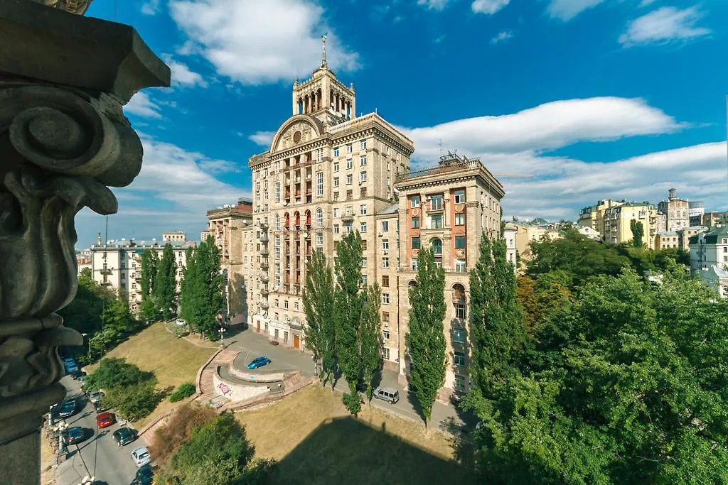 Apartments Rentals Ukraine On Kreshchatik Киев Украина