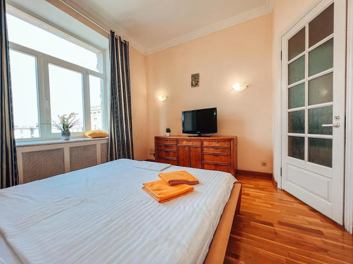 Apartments Rentals Ukraine On Kreshchatik Kyiv