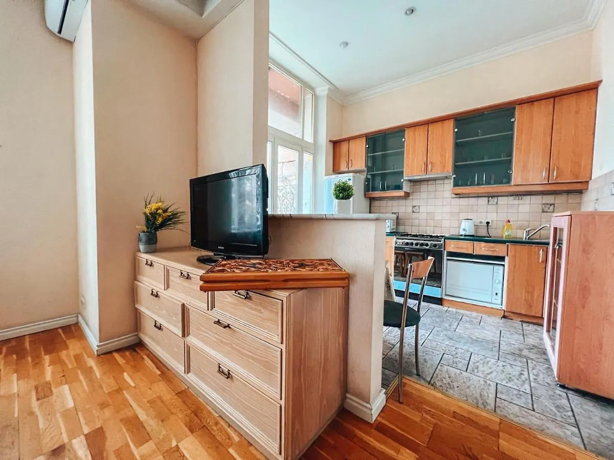 Apartments Rentals Ukraine On Kreshchatik Kyiv