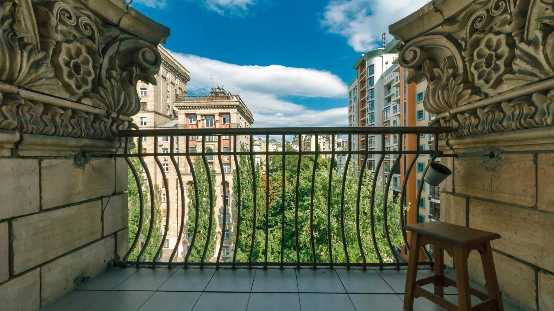 Apartments Rentals Ukraine On Kreshchatik Kyiv Ukraine